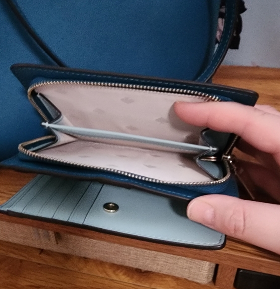 Kate Spade Teal purse and wallet set RARE PRICE FIRM - Picture 9 of 10